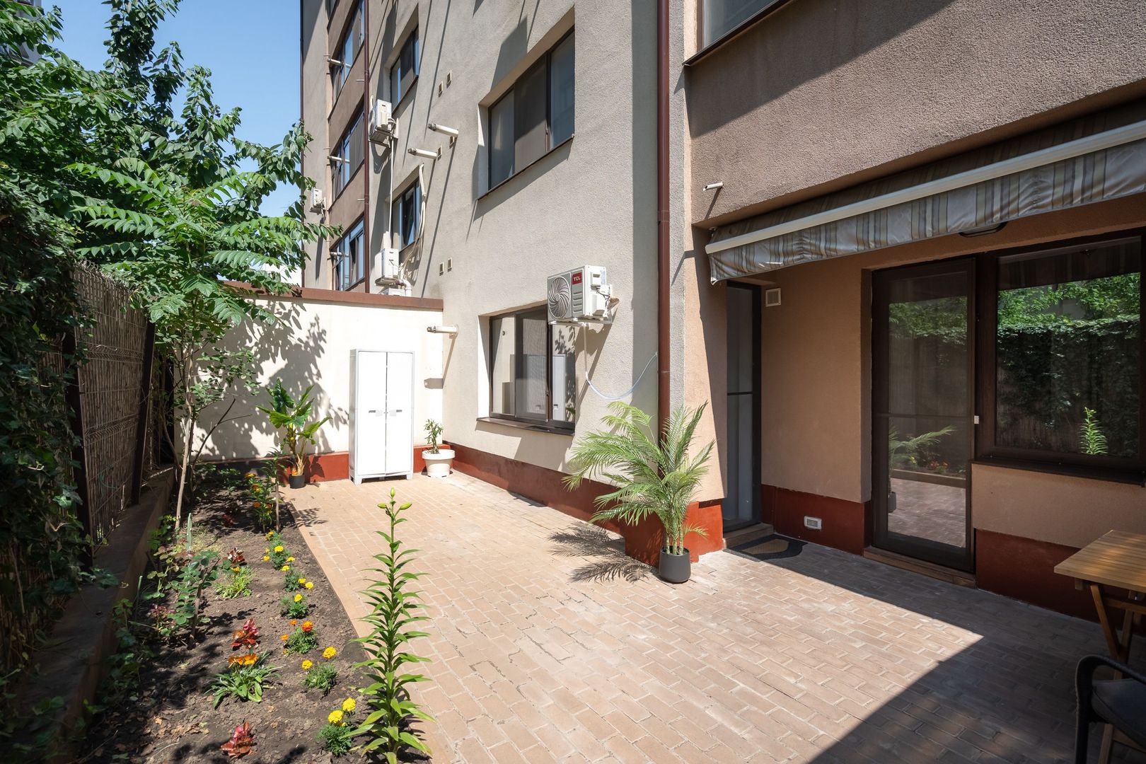 COMISION0% - 2 camere -imobil 2013 - curte 36mp - Ozana - str. Fetesti - Poză 1