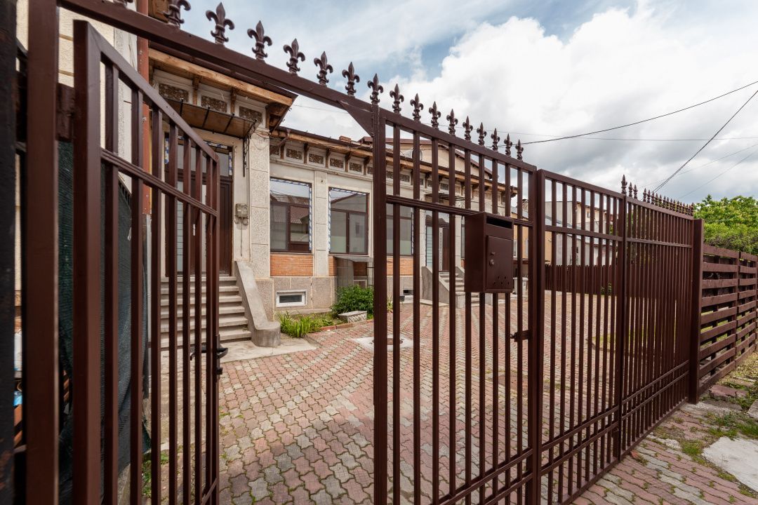 Casă interbelică ultracentrală | Bulevardul Republicii nr. 129 | - Poză 6