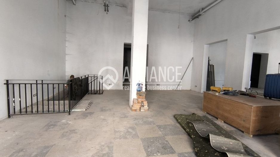 POLICLINICA CU PLATA(cod03) - Spatiu comercial luminos si inalt ! - Poză 6