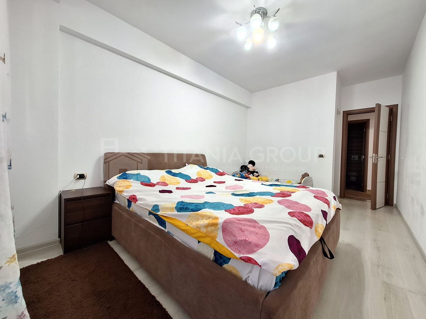 Apartament 2 camere decomandat, spatios,  Coresi Isaran - Poză 6