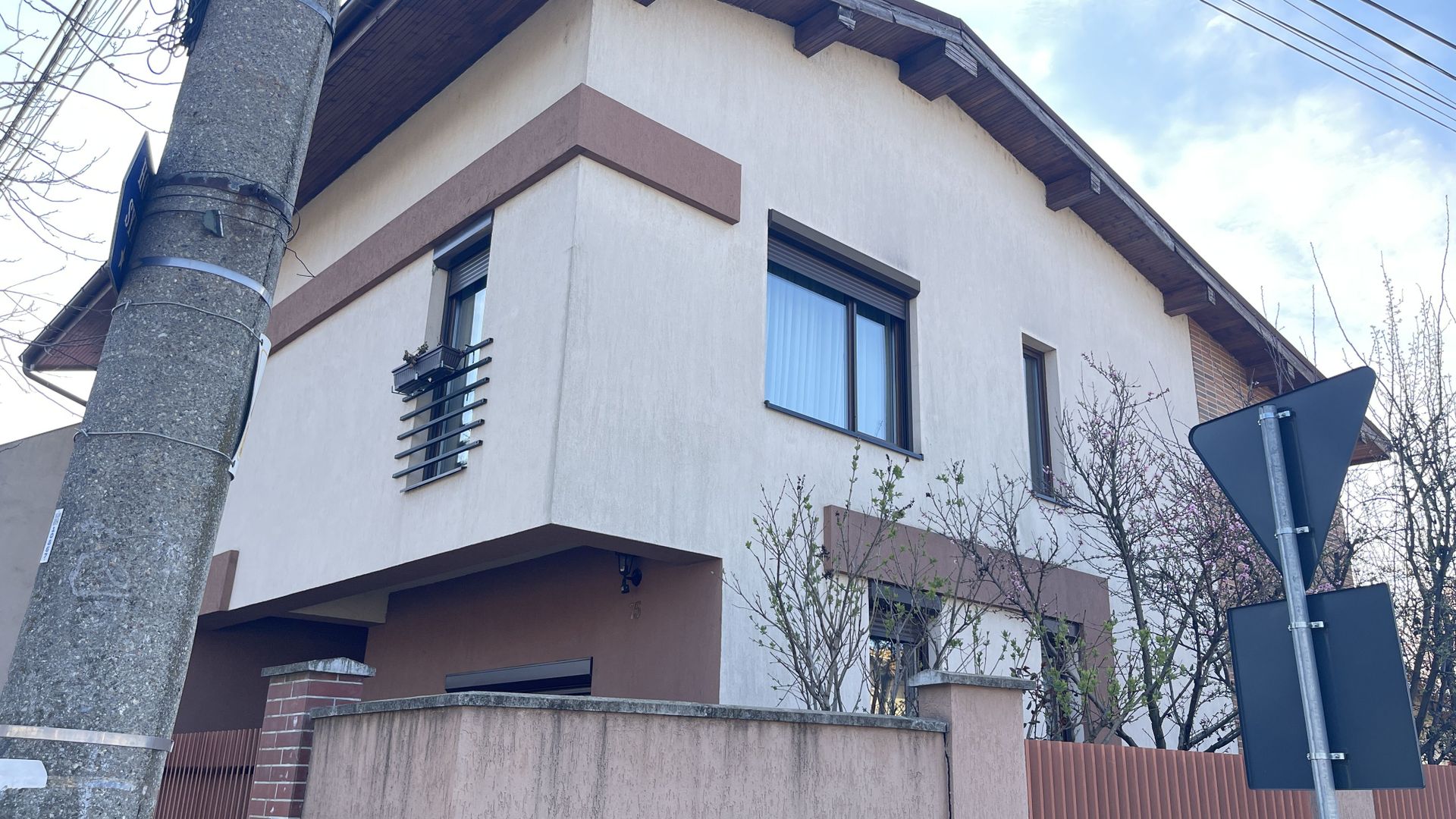 Casa eleganta si luminoasa,situata in zona de case -Mehala - Poză 46