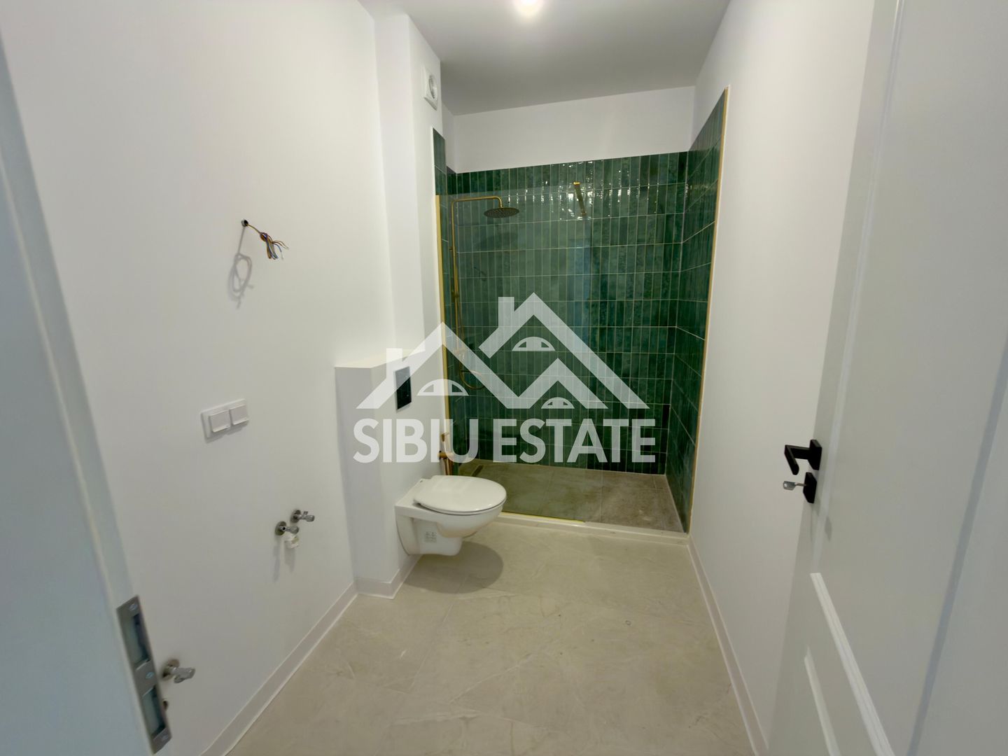 Apartament 3 camere terasa si balcon, boxa si parcare Selimbar - Poză 2