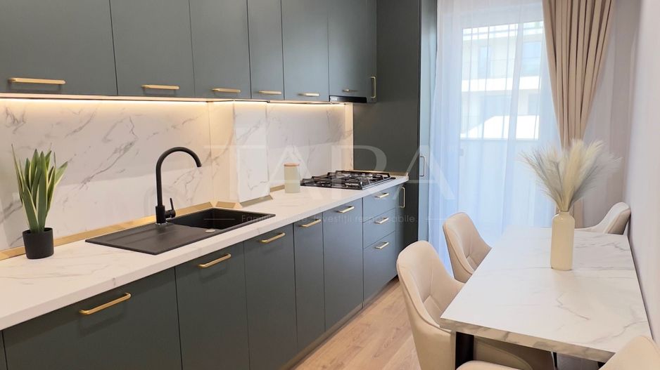 Vând apartament superfinisat,  Zona Străzii Eroilor, 55 mp + Terasă. - Poză 2