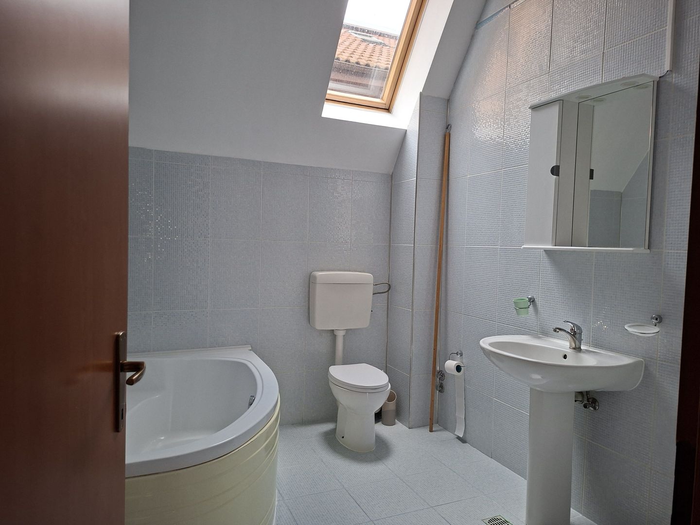 Vilă luminoasă I Gradina mare si loc de joacă privat I Iancu Nicolae - Poză 41