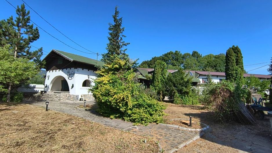 Pensiune Breaza 16 camere cu restaurant- Oportunitate! - Poză 3