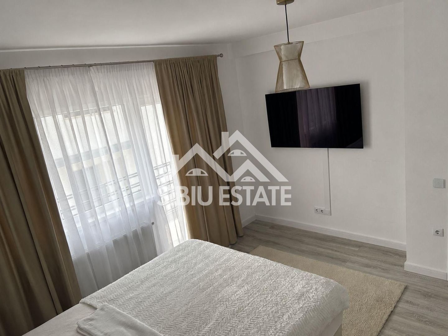 Casa mobilata si utilata, terasa 18 mp 2 parcari, zona linistita - Poză 5