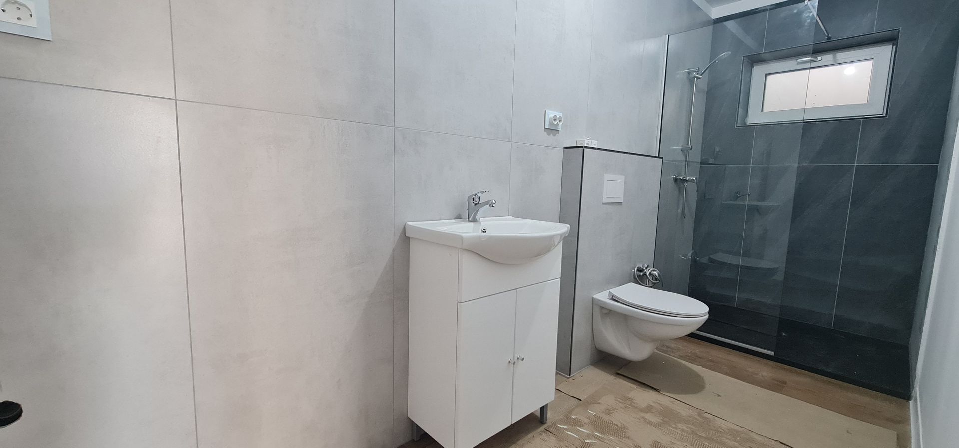 Casa individuala 4 camere finalizata intabulata Cartier Izvor Tarlungeni Brasov - Poză 4