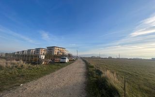 Teren intravilan 8000 mp. Ideal investitie/ Ogorului-Turnisor - Poză 2