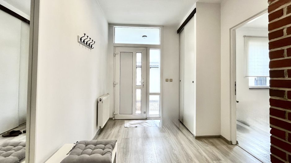 Casă luminoasă cu curte și garaj, perfectă pentru familie | Braytim - Poză 23