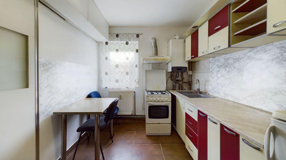 Garsonieră confort 1 zona Pârneava - Poză 4