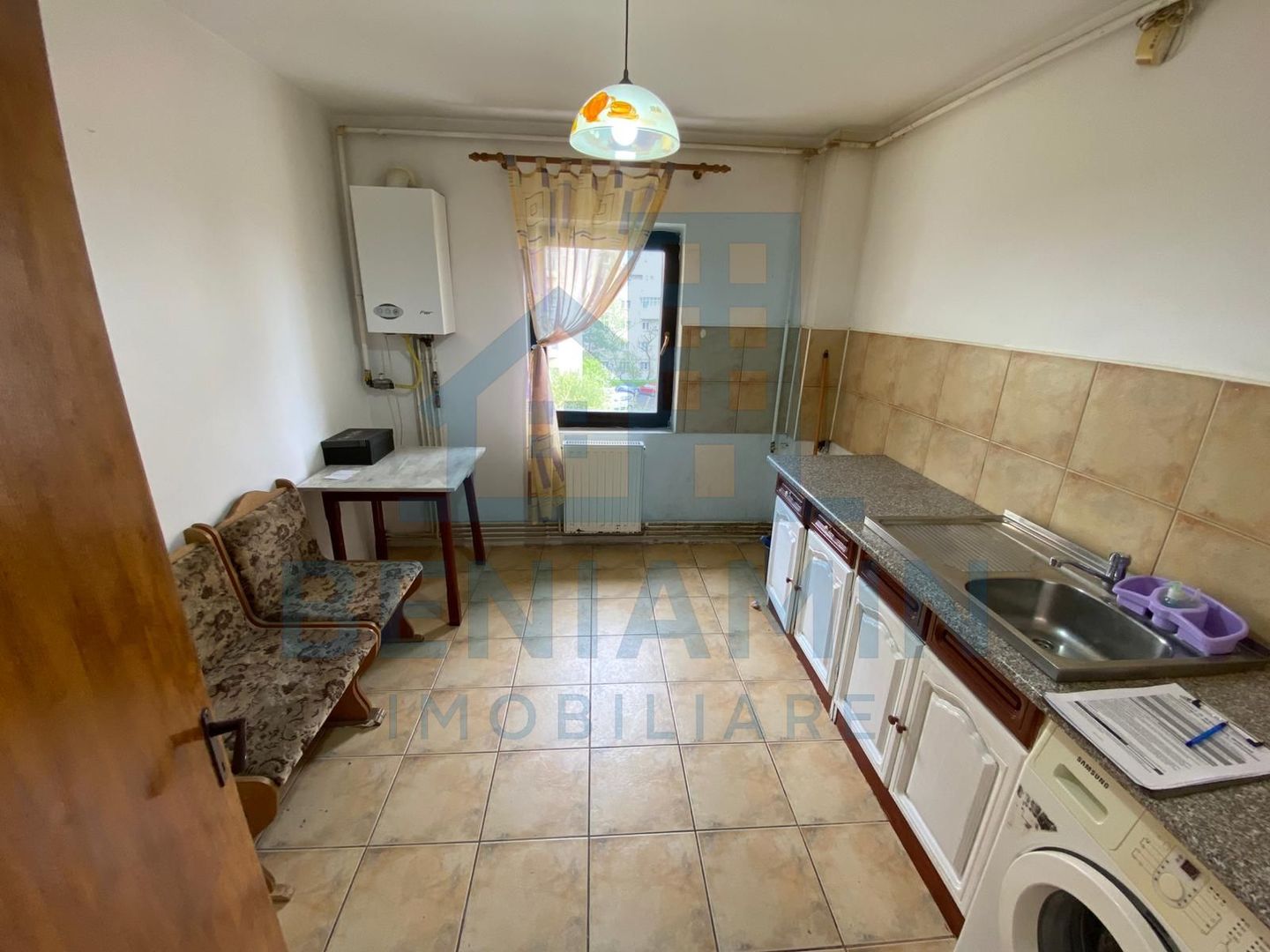 2 camere decomandat, etaj 3/4, boxa, aproape de Spitalul Judetean - Poză 3