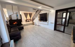 Casa de Vânzare la 4 km de Onești - Poză 2