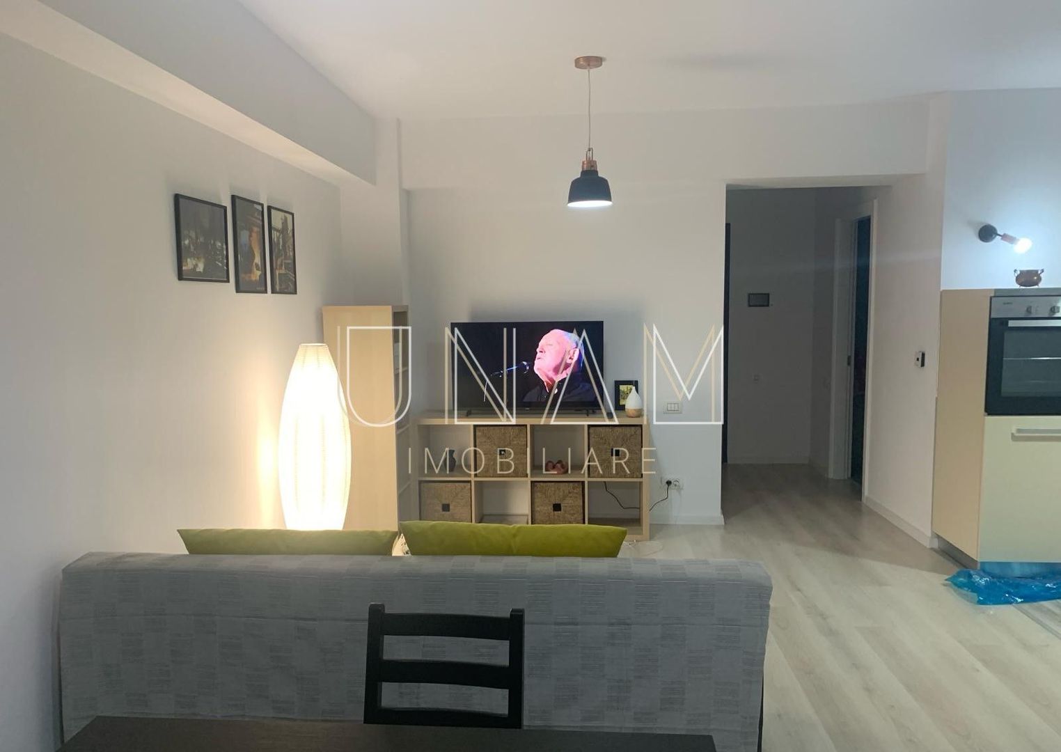 Confort și Eleganță în Centrul Orașului - Ap. de Închiriat în Bloc Nou - Poză 7