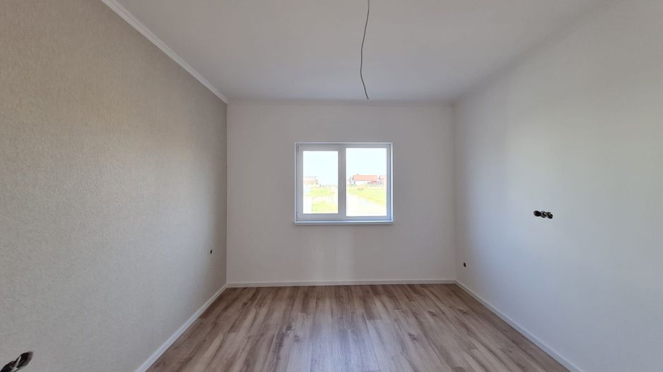 Casa individuala pe parter cu teren de 687 mp - Poză 11