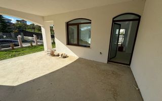 Casa 4 Camere Semifinisata, Curte 450mp, Terasa 65mp,  Dezmir - Poză 2