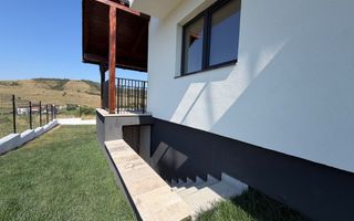 Casa individuala de 120mp, teren 500mp, finisata modern, zona Chinteni - Poză 3