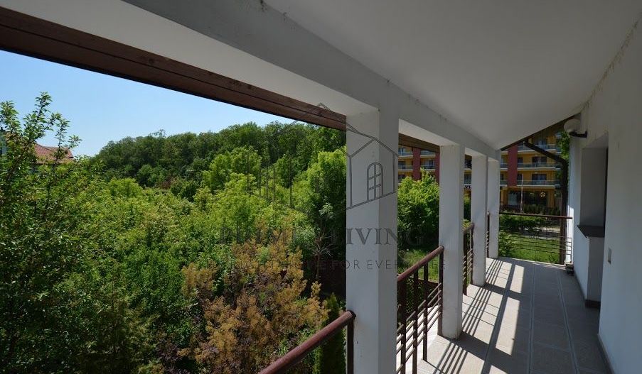 Vilă splendidă cu grădină extinsă și facilități moderne - Poză 6