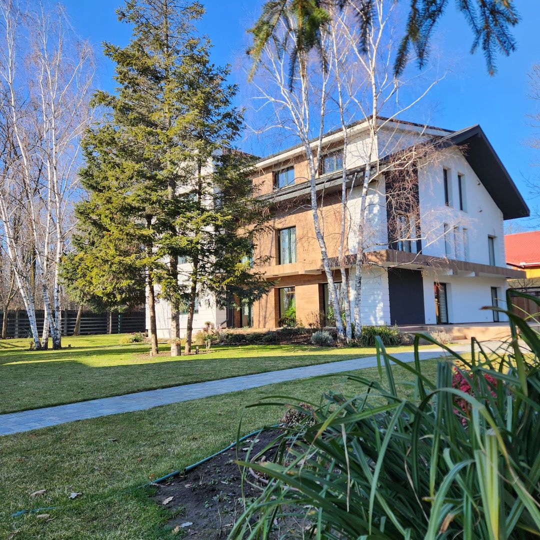 Vila individuala strada Radarului la padure - Poză 1