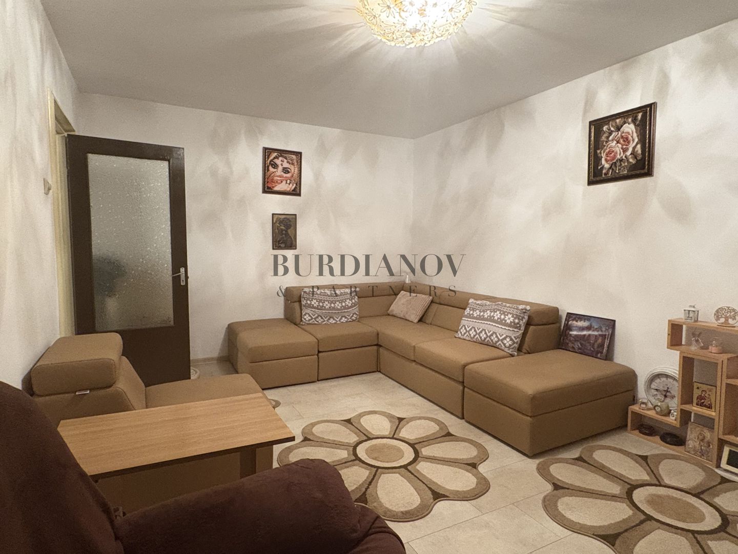 Apartament cu 3 camere de vânzare - 1 Decembrie 1918 - Sector 3 - Poză 3