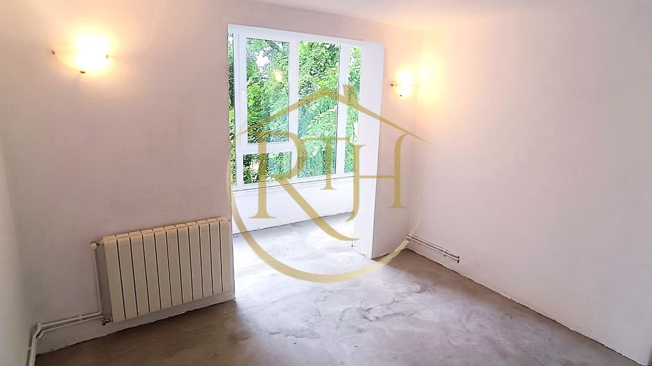 De vanzare apartament 2 camere zona centrala, comision ,,0" - Poză 3