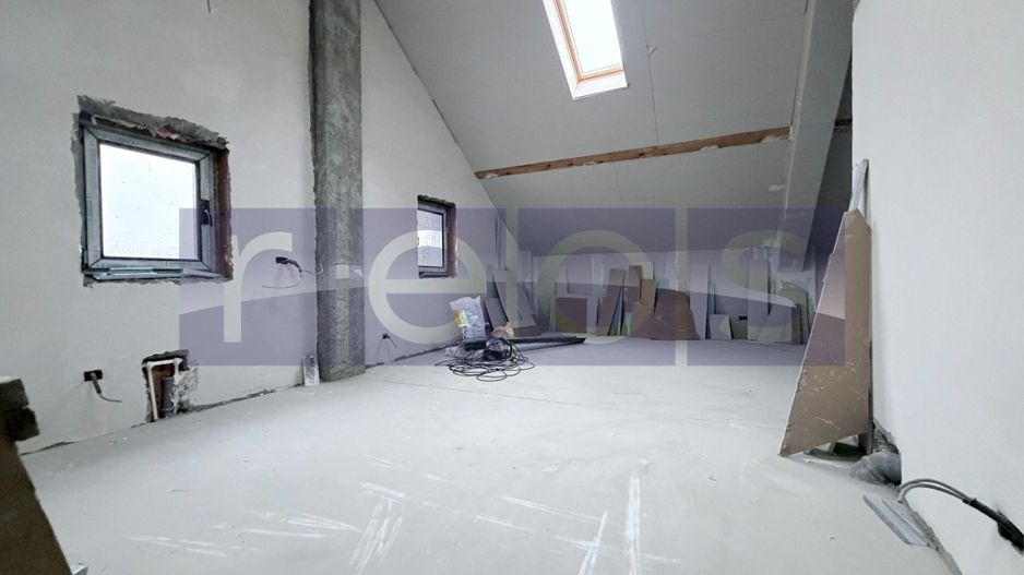 VANZARE 4 CAMERE | 136 MP UTILI | LOC DE PARCARE INCLUS | JIULUI - Poză 5