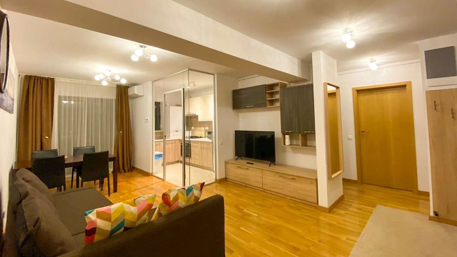 Închiriere apartament 3 camere, 90mp | Loc de parcare inclus - Poză 1