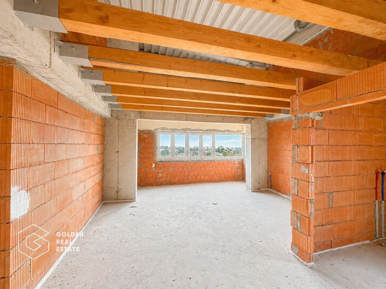 Penthouse cu potential exceptional, la rosu, 170mp, mansardabil pana la 300mp - Poză 3