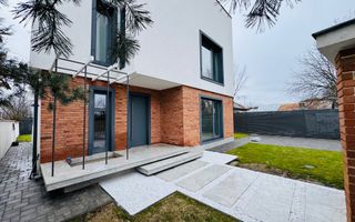 Vila de vânzare în Tunari - Zona ideală pentru tine! - Poză 1