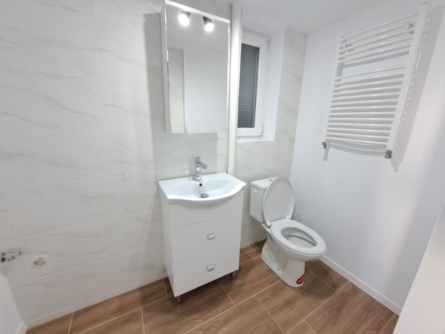 Apartament cu 3 camere 98,59 mp in zona Unirii - Poză 11