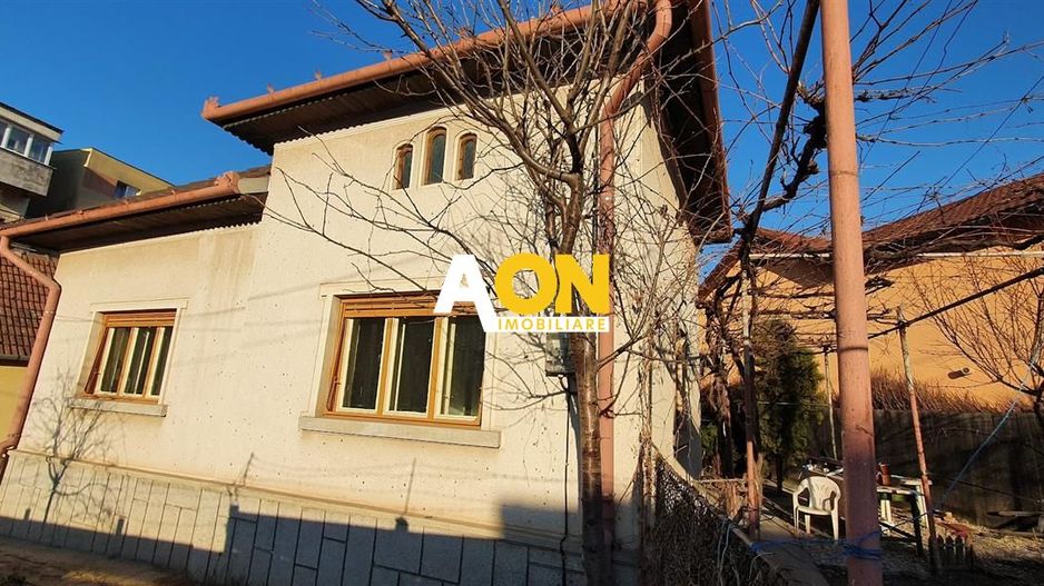 Casa De Inchiriat 3 camere 350 mp teren - Poză 1