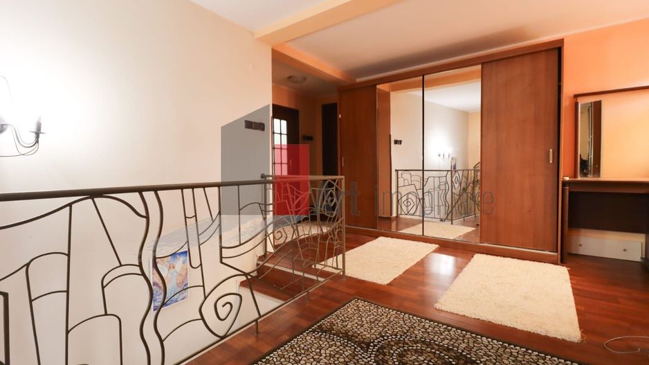 Vila "VARDA" , 200 MP utili, teren 160 mp - Poză 7