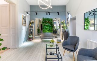Ultracentral! Apartament renovat complet, in cladire istorica - Poză 3