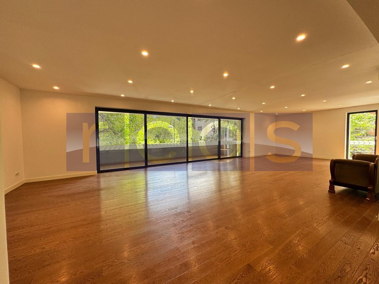 4 CAMERE | PRIMAVERII | 229 MP UTILI | BLOC BOUTIQUE | PARCARE SUBTERAN - Poză 3