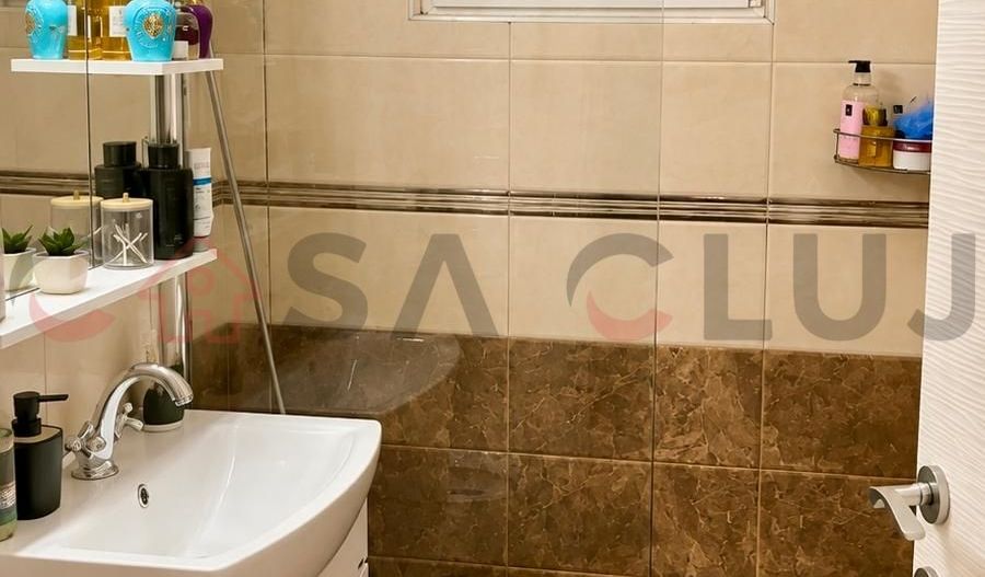 3 camere, la cheie, renovat, etaj intermediar - Poză 9