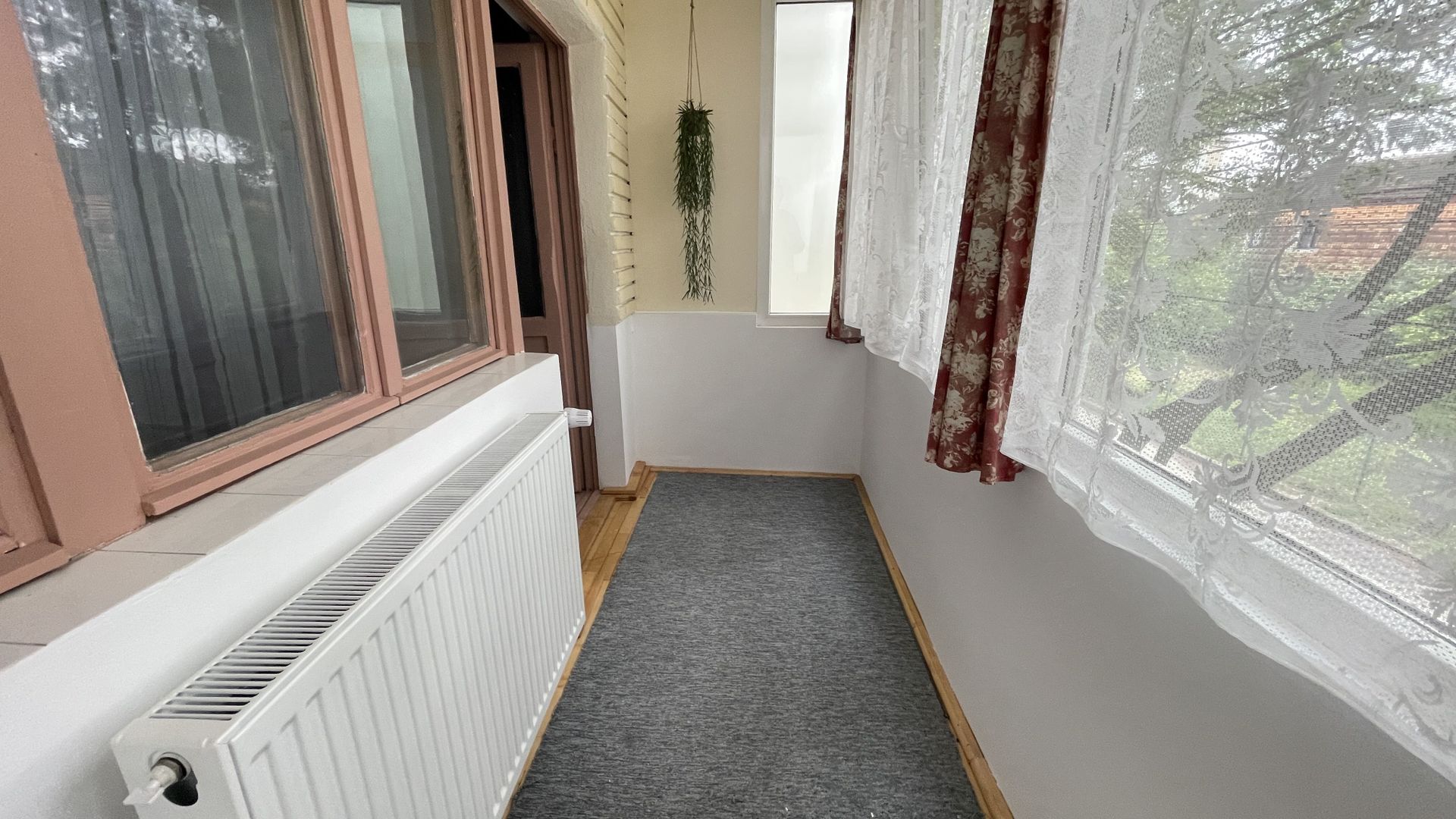 Apartament 2 camere la etajul 1 -zona Bucovina - Poză 6