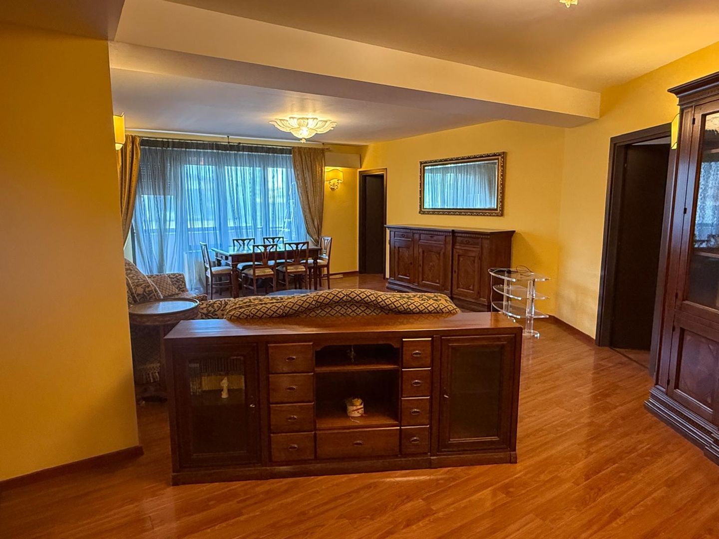 INCHIRIERE Apartament cu 4 camere in zona Nordului/Herastrau - Poză 9