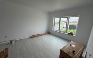Casa-3 Dormitore-3 bai-Teren 300mp-Damila str Ficusului-La cheie - Poză 4