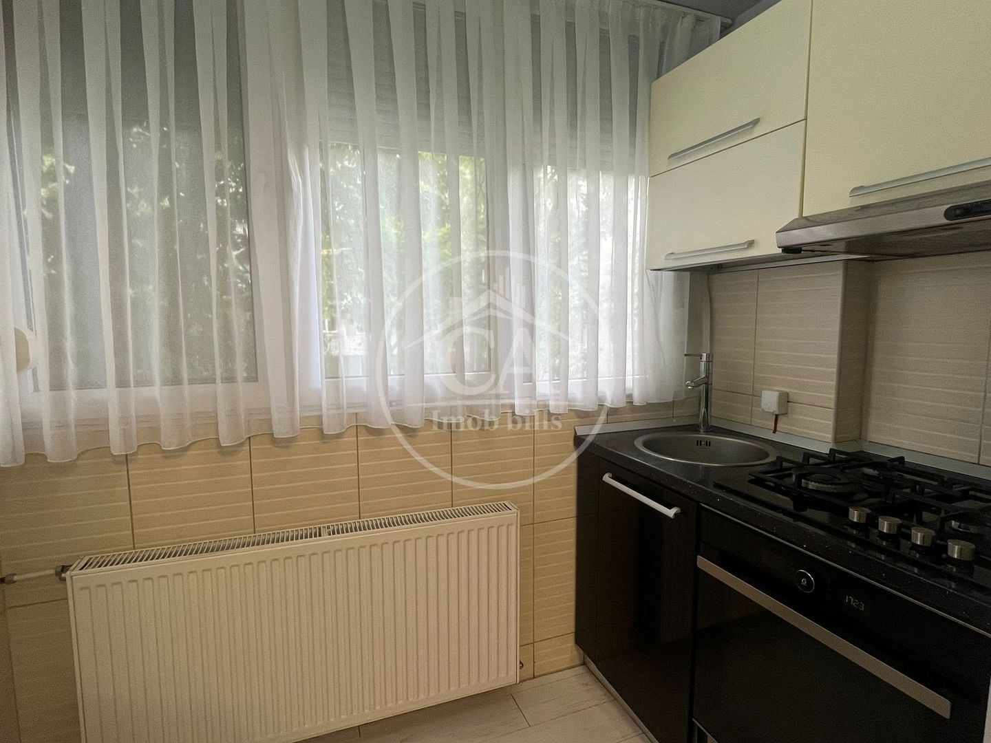 Apartament de închiriat cu 2 camere în zona Nufărul, Oradea - Poză 2