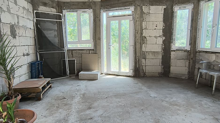 Casa P+M Com Vidra - Poză 10