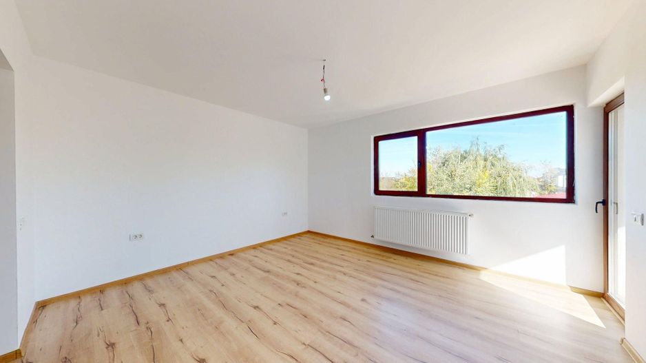 Duplex întreg cu Panouri Solare! Cu 2 intrari! - Poză 11