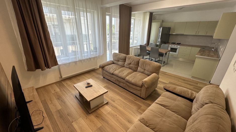 APARTAMENT DEOSEBIT - Poză 1