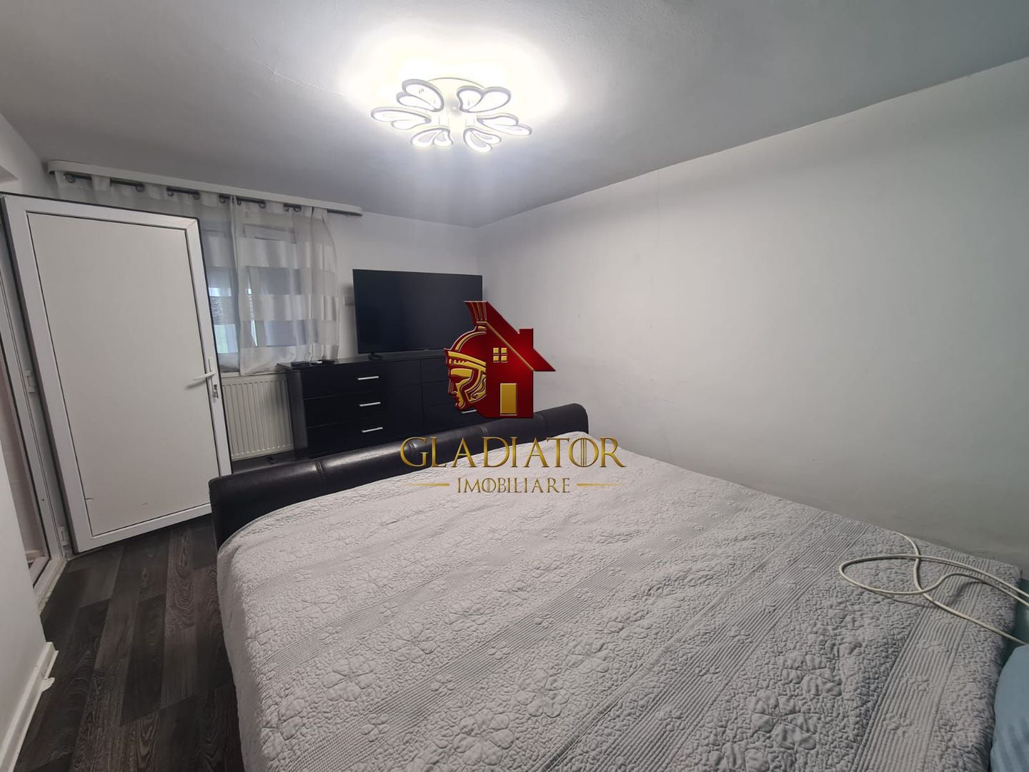 Casa + garaj + 1400 mp teren in Tomesti Goruni, zona de vis, nu rata - Poză 13