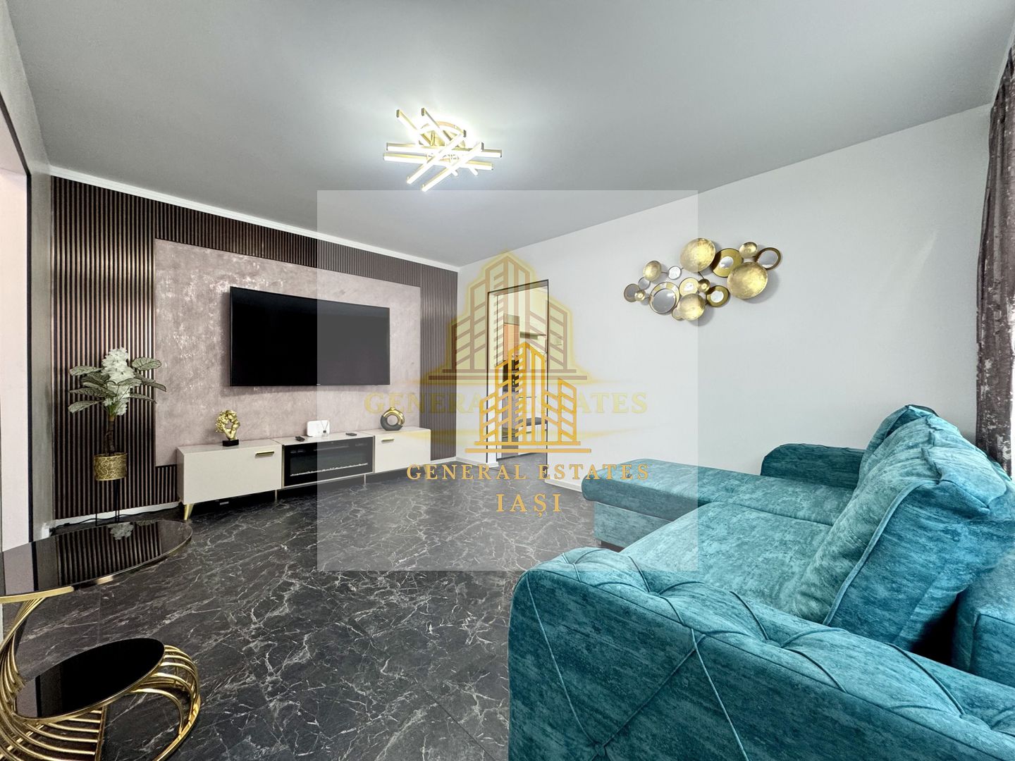 Vânzare apartament cu 2 camere 52 m.p. în Pod Roș - Poză 5