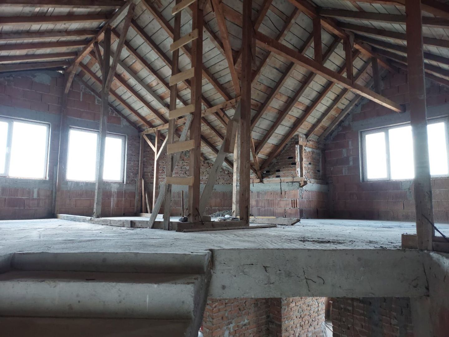 Adunatii Copaceni, vila la rosu P+1+M, teren 1044, teren 1044 - Poză 20