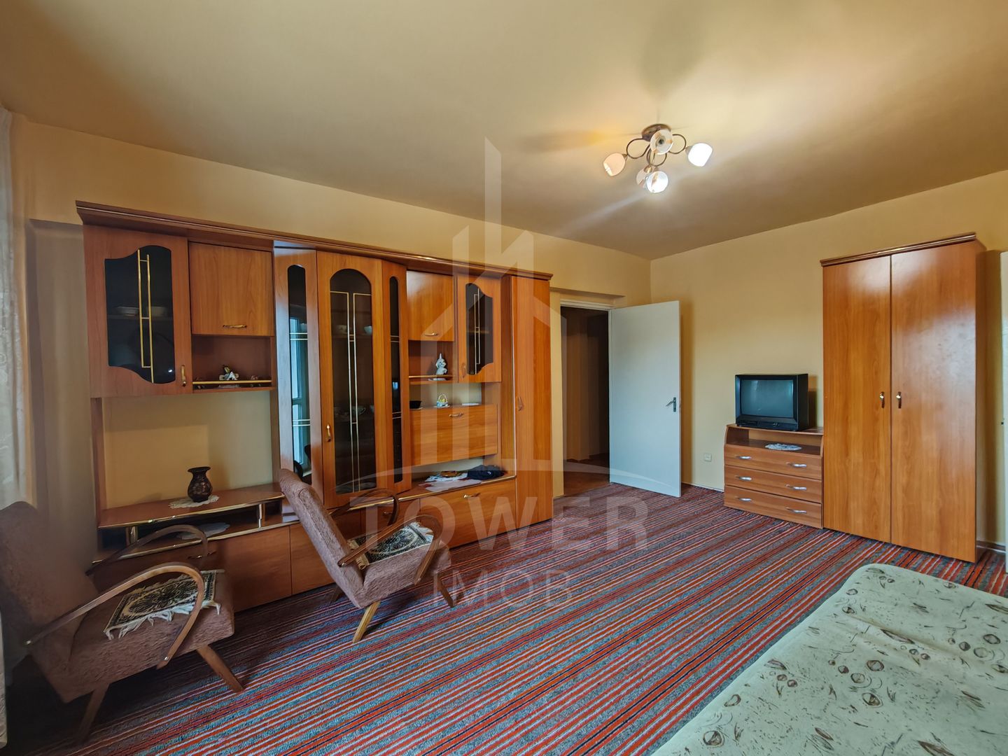 Apartament spațios cu 4 camere și 3 balcoane – zonă Centrală, lângă Gara Sibiu - Poză 3