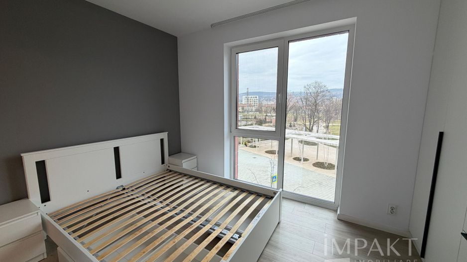 Apartament 3 camere cu priveliște spre parc – zona semicentrala - Poză 4
