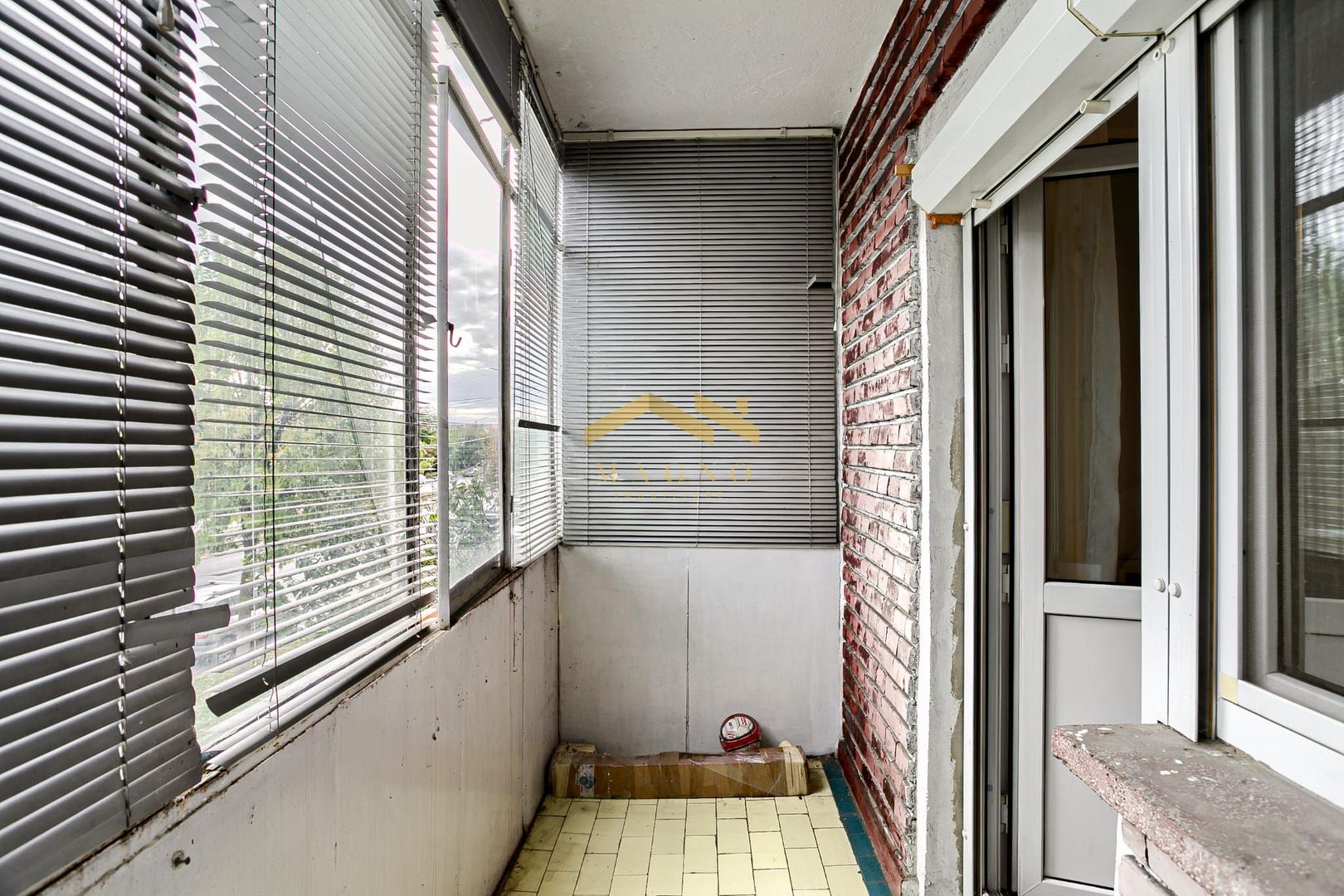 Apartament 3 camere et1 MICALACA 300 / Malul Muresului - Poză 16