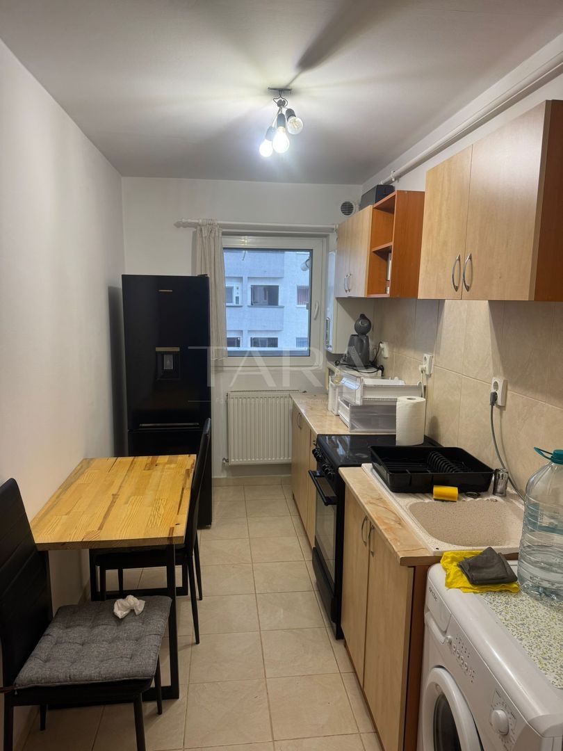 !!OCAZIE!! INCHIRIEM APARTAMENT - Poză 1