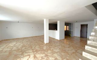 Casa situata in Catargiu Baraganului P+1+M suprafata 170mp-zona buna - Poză 2