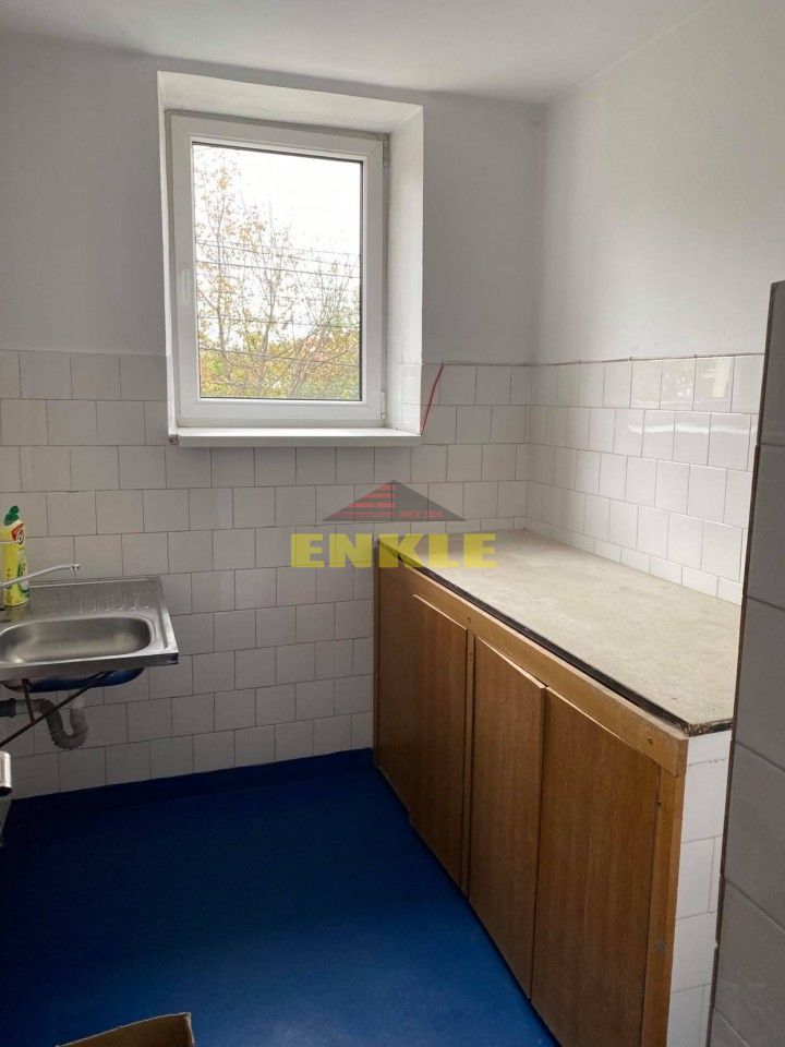 Spatiu comercial , suprafata de 300 mp , pret 1700 EURO negociabil - Poză 3